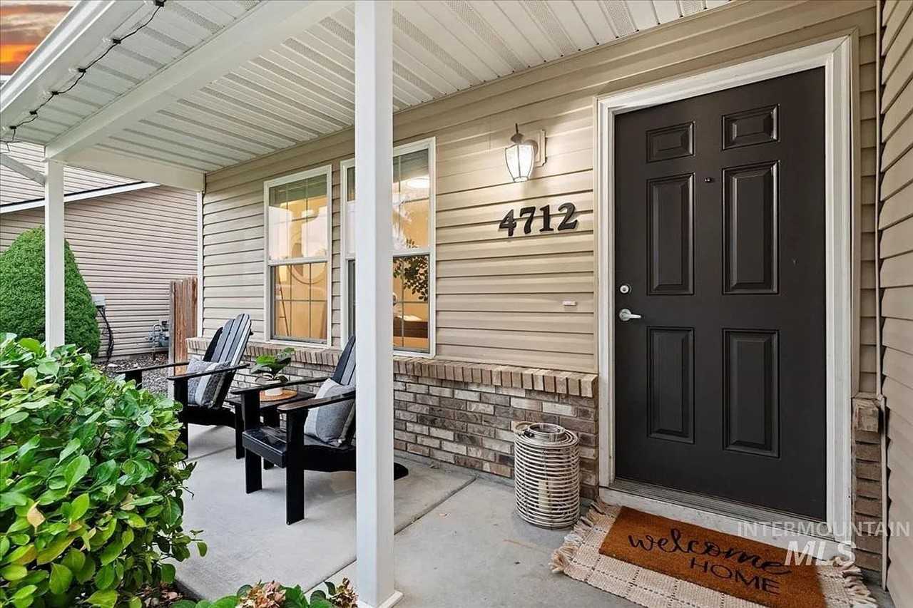 4712 S Glenmere Way - Photo 2 of 49