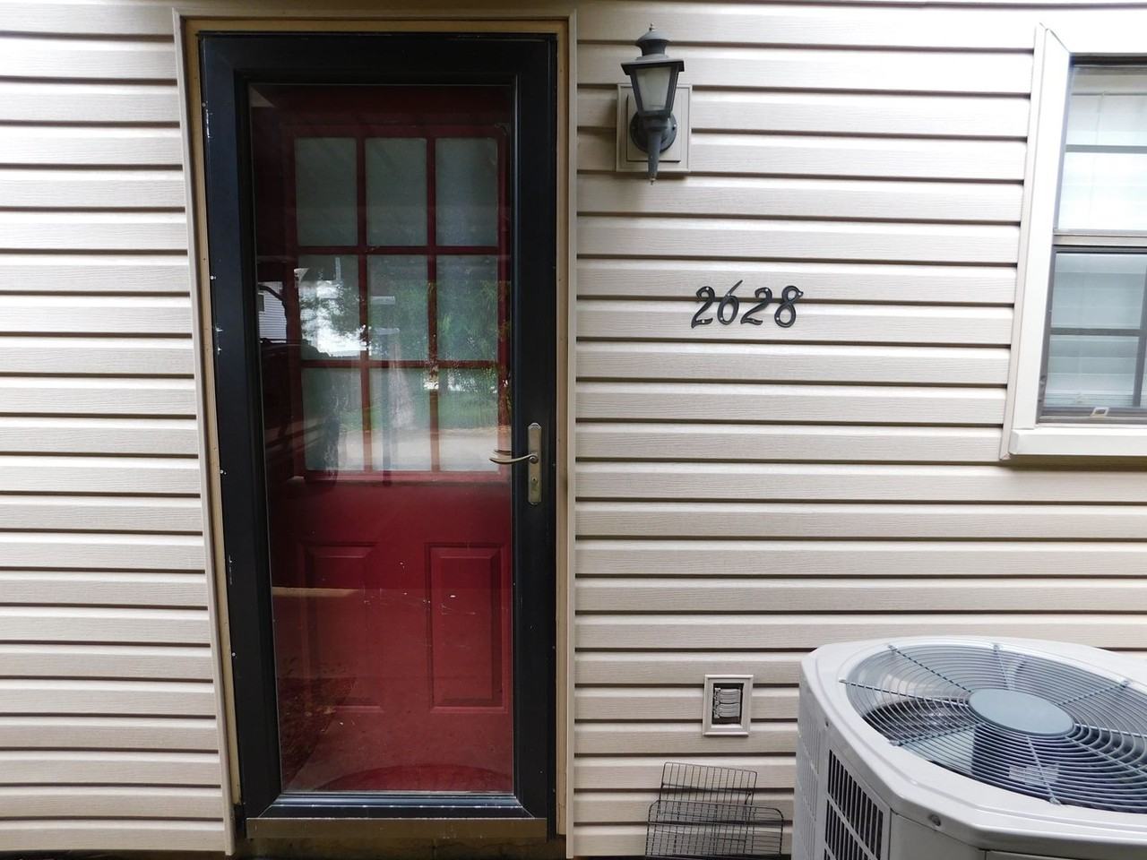 2628 E Kantz Dr - Photo 2 of 12