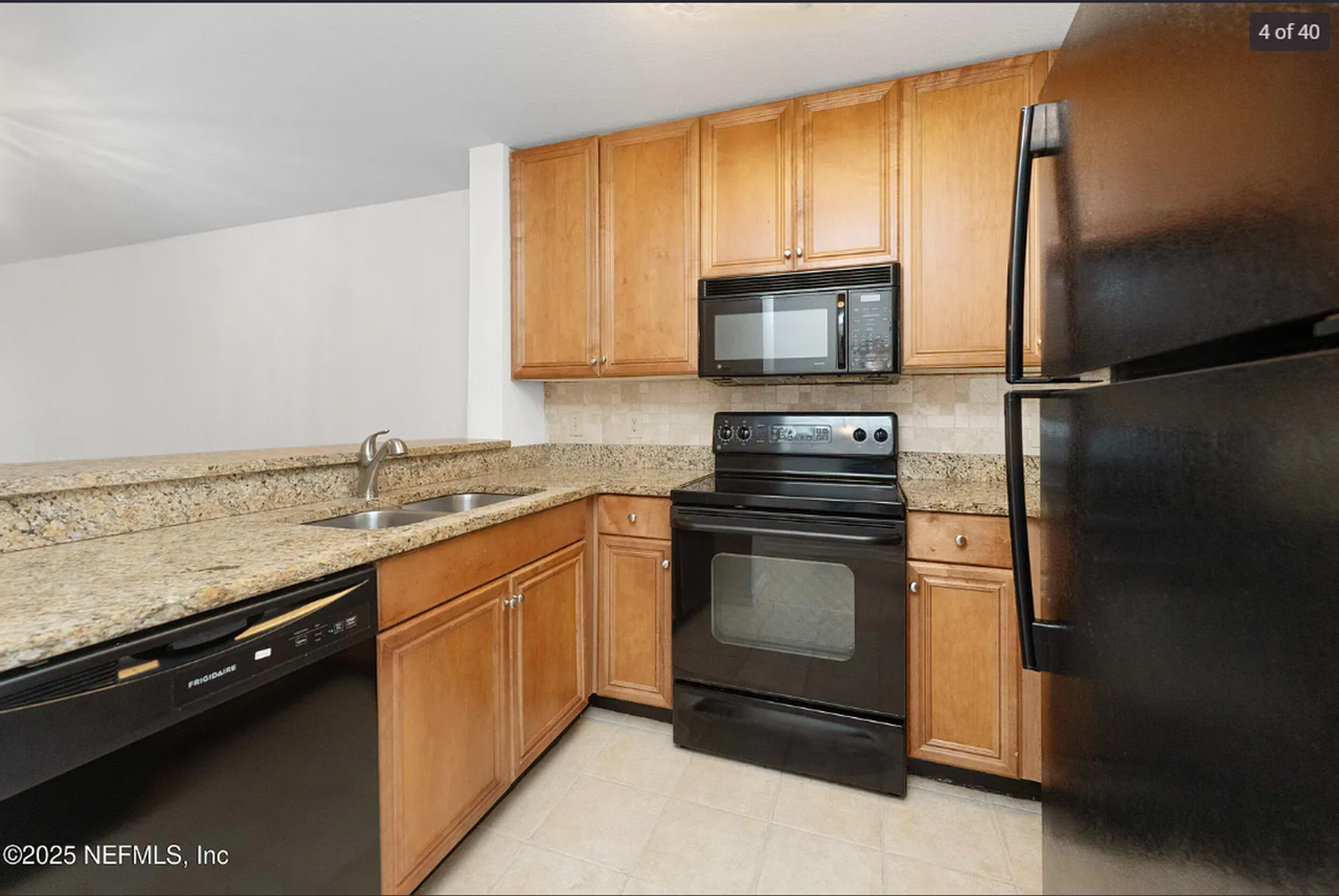 25 Arbor Club Dr - Photo 3 of 25