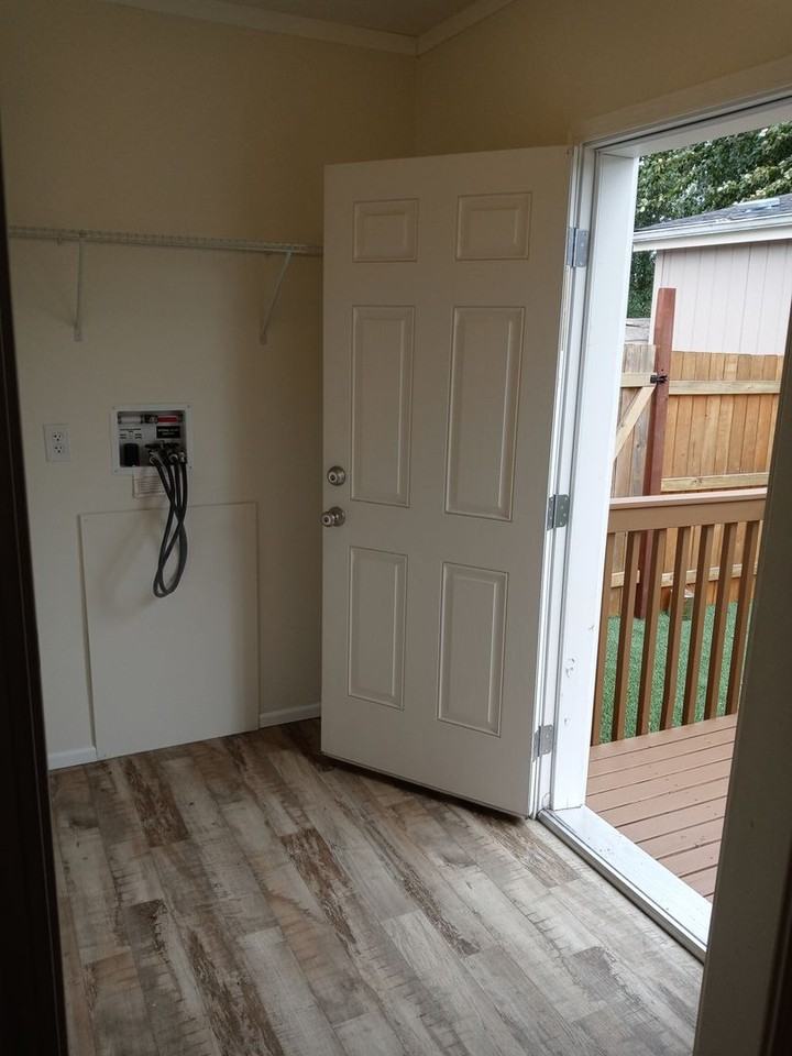 10906 23rd Ave E #27 - Photo 6 of 18