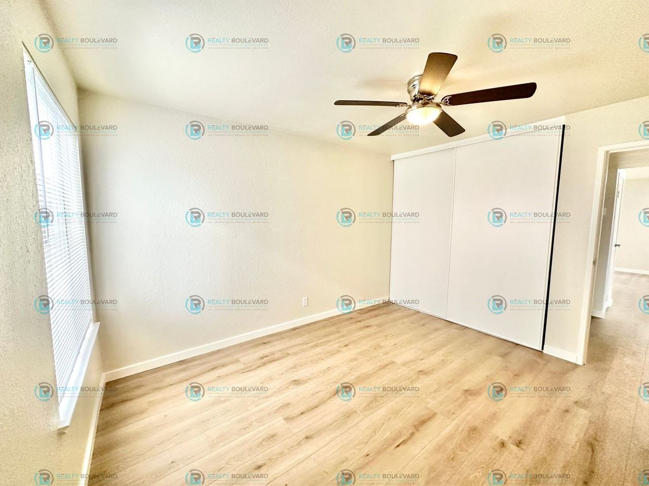 4600 Neil Rd #9 - Photo 6 of 26