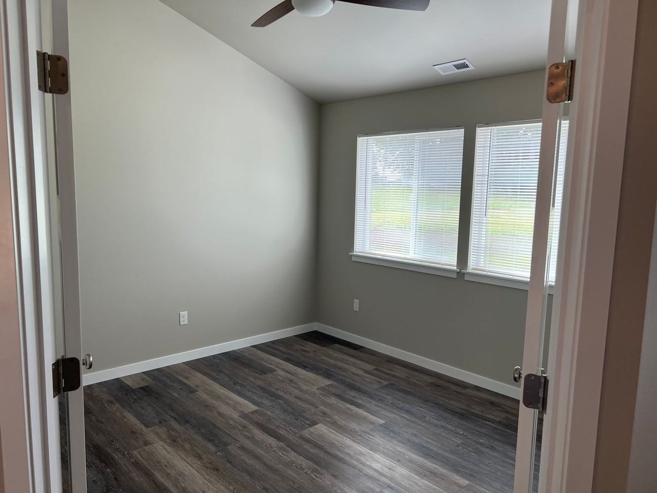 9010 Davis Rd Sw - Photo 2 of 28