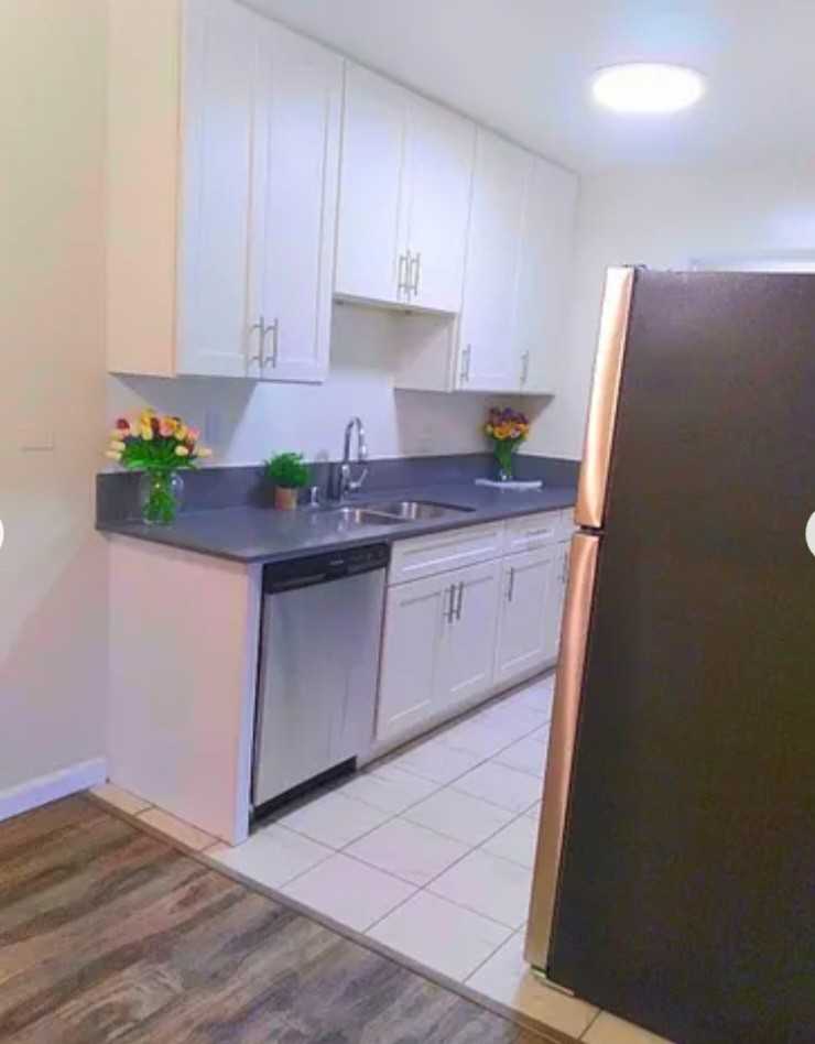 3533 Keystone Avenue - Photo 4 of 36