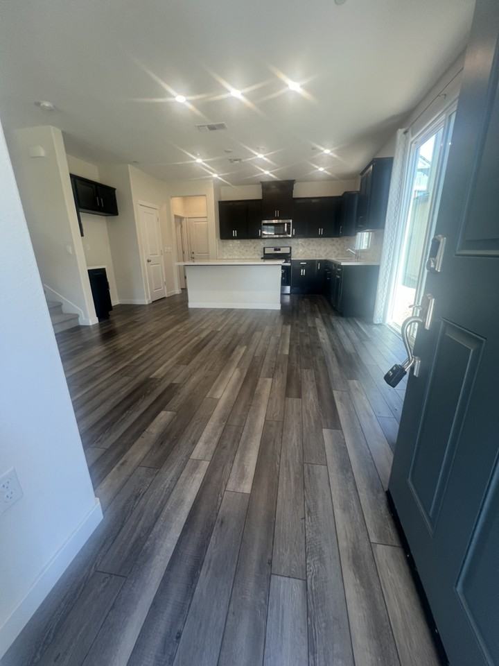 172 McClintock Lane - Photo 2 of 17