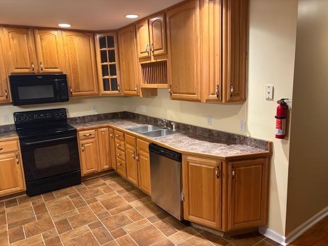 36 Leos Way #36UNIT3 - Photo 2 of 14