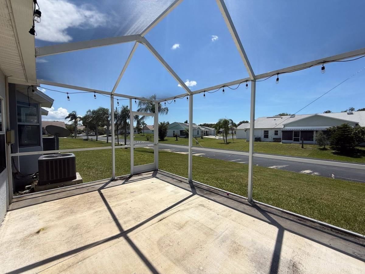 4217 Avanti Cir - Photo 3 of 10