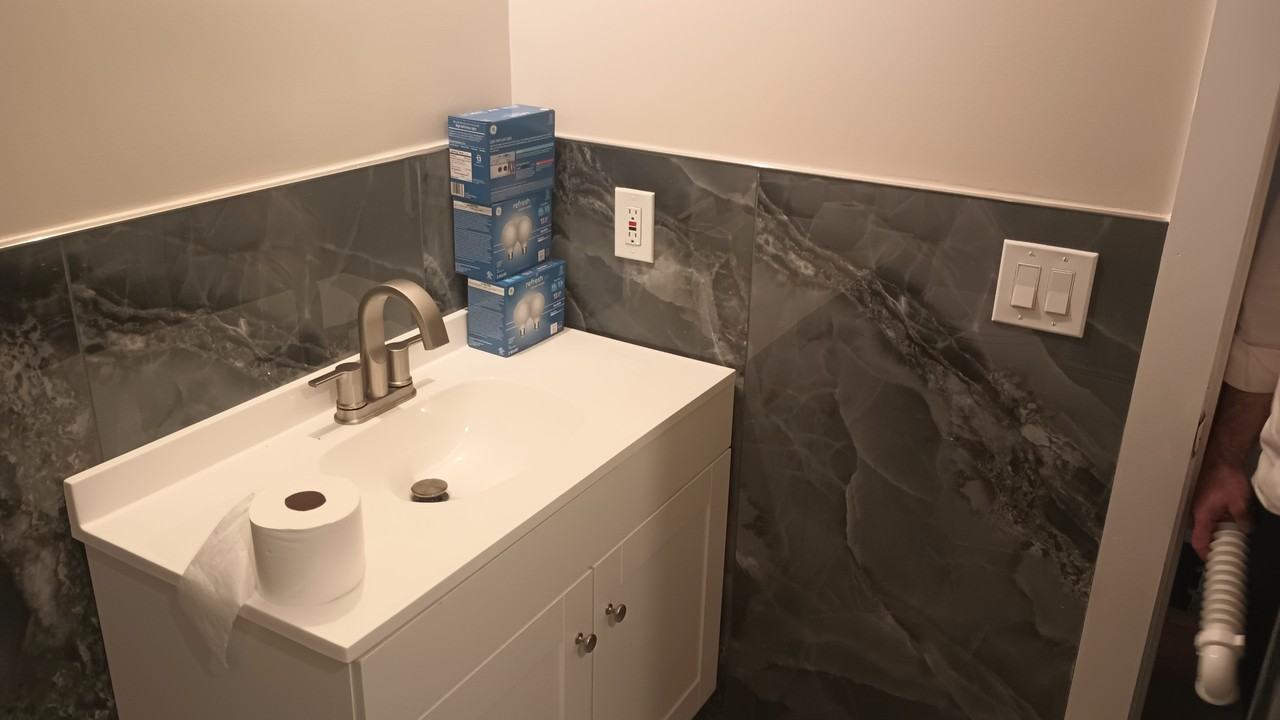 65 Mountain Ave - Photo 3 of 12