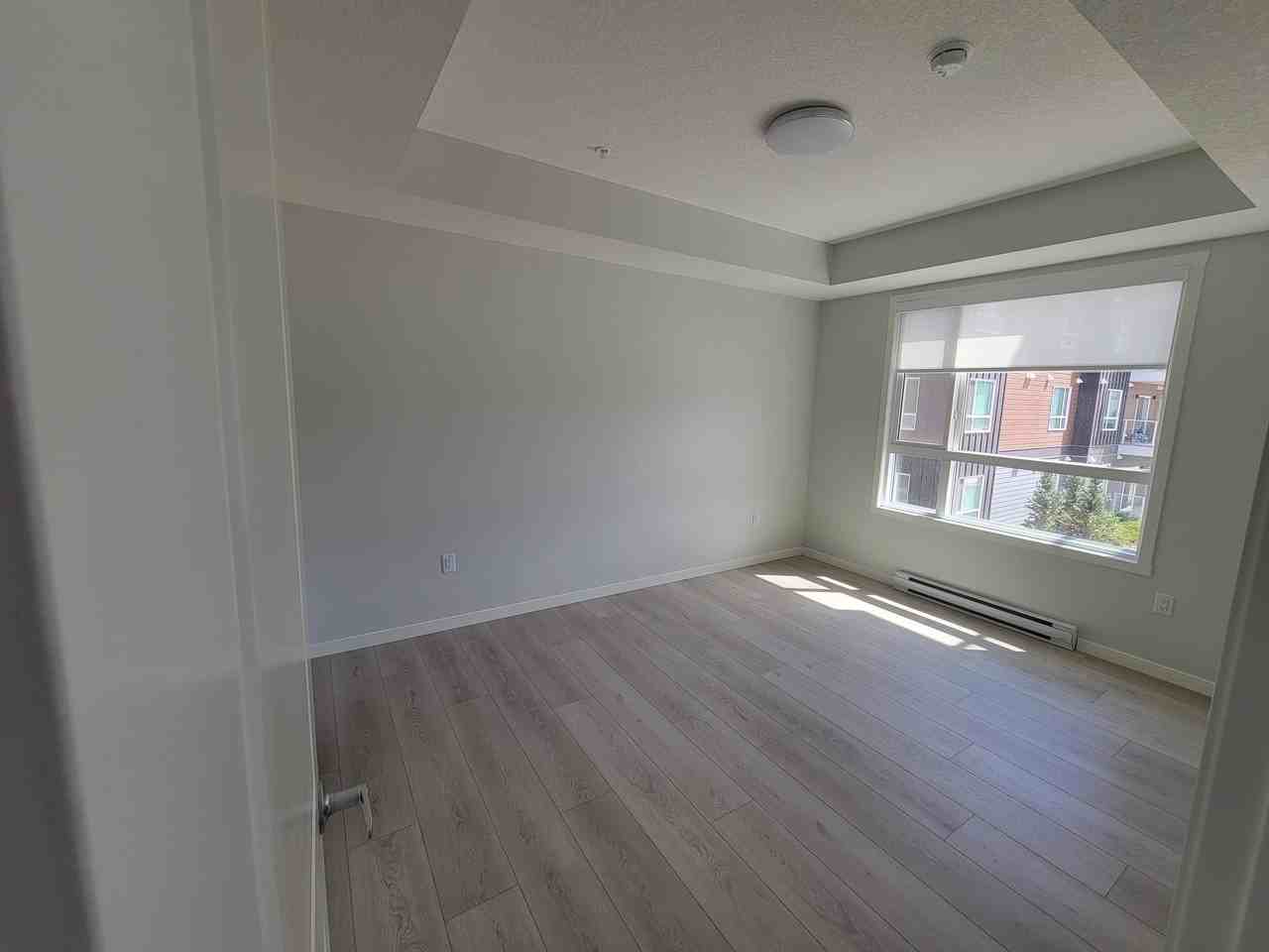 550 Belmont Street Southwest - Photo 3 of 23