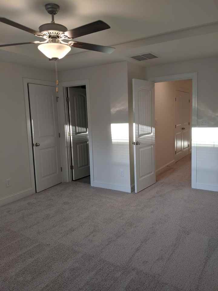 305 Lionel St #1 - Photo 3 of 22