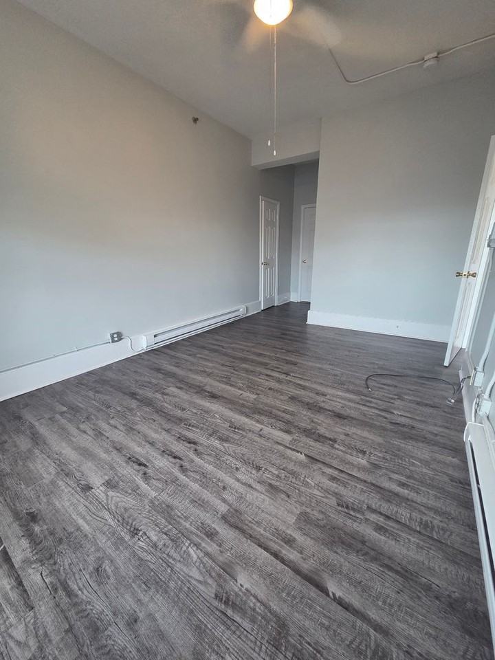 Bancroft On The Grid - Photo 6 of 33