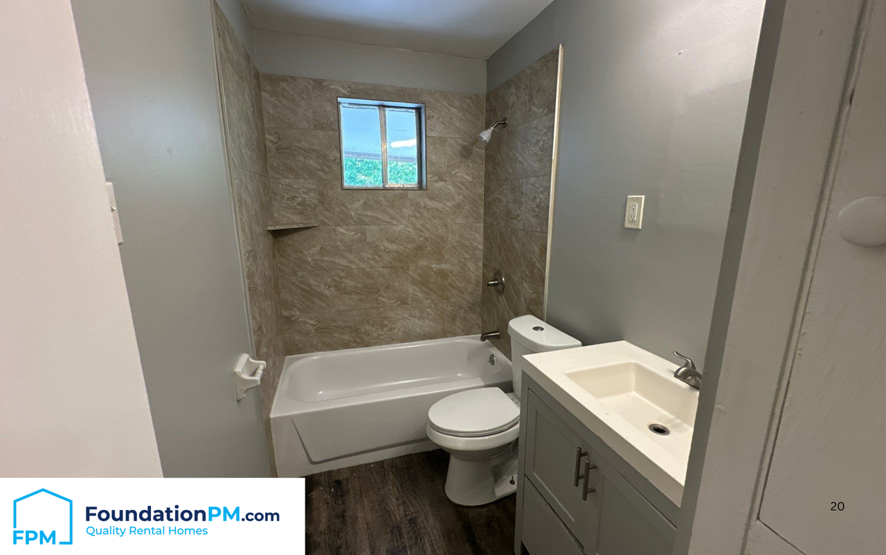 1587 Cherry Rd #4 - Photo 6 of 19