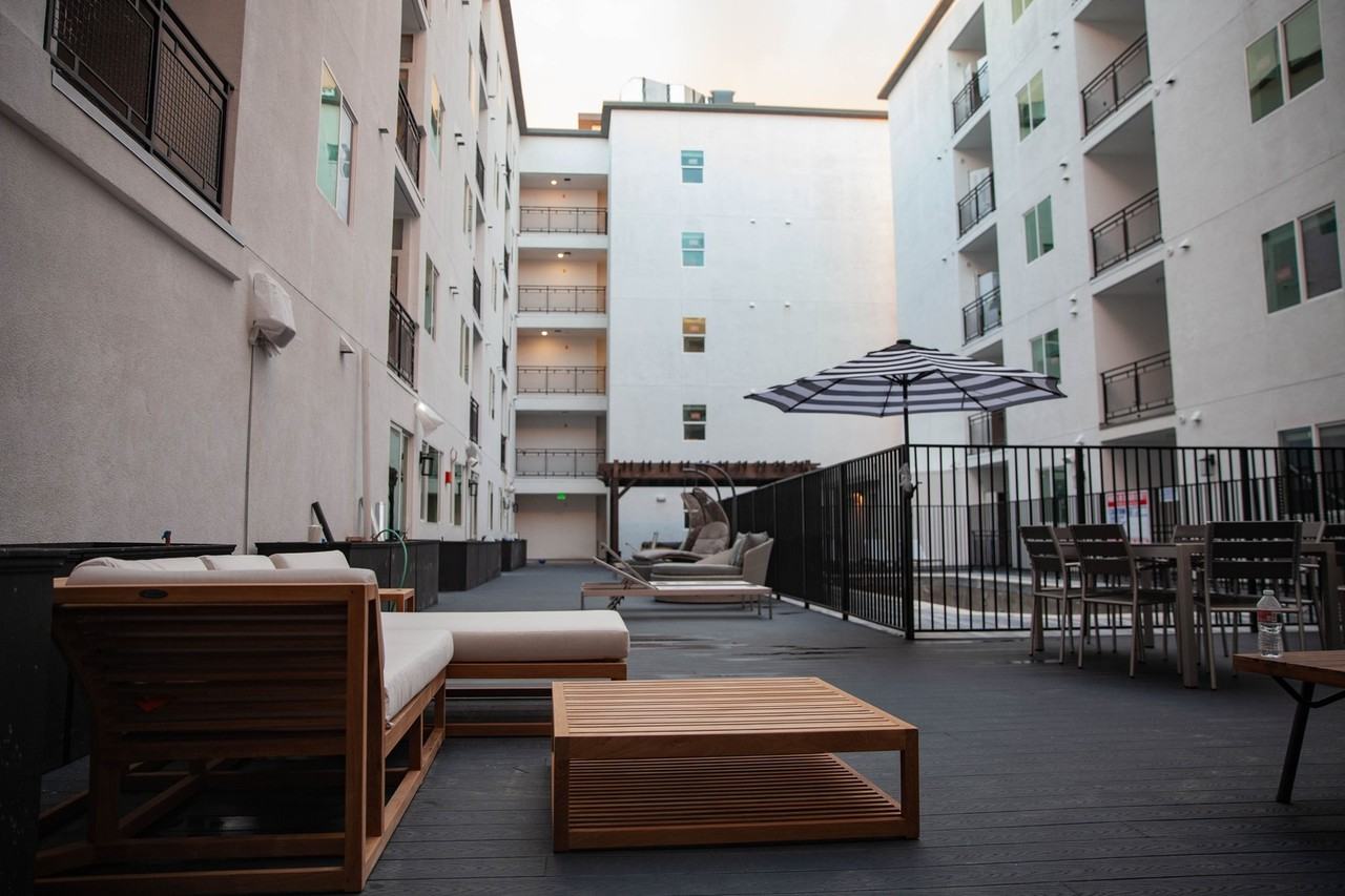 The Ivy at NOHO - Photo 2 of 50