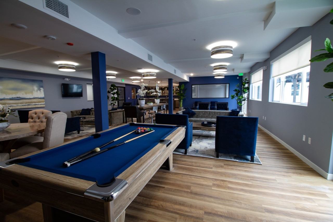 The Ivy at NOHO - Photo 5 of 50