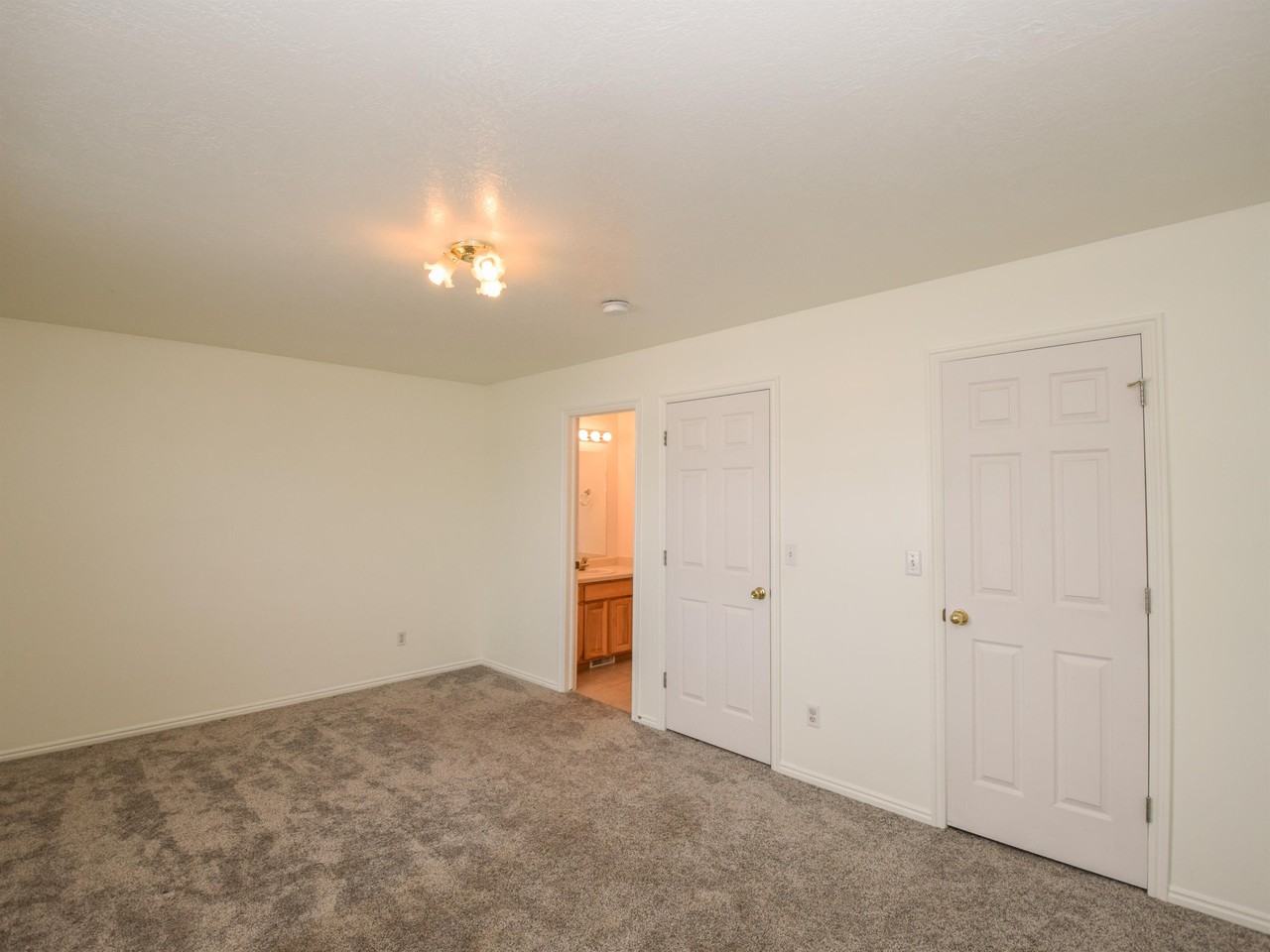 105 Penhurst Pl #1 - Photo 7 of 21