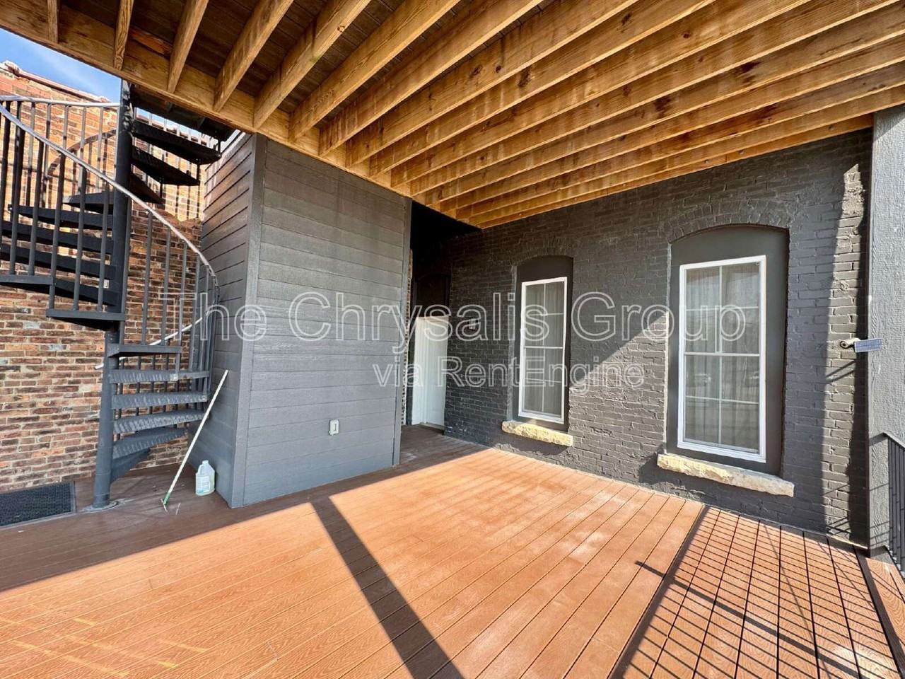 219 W Main St #B - Photo 2 of 8