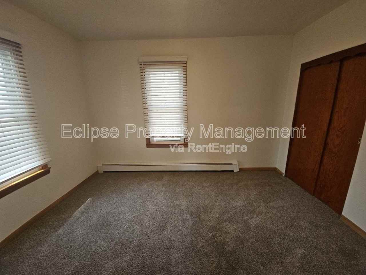 516 Washington Ave - Photo 4 of 20