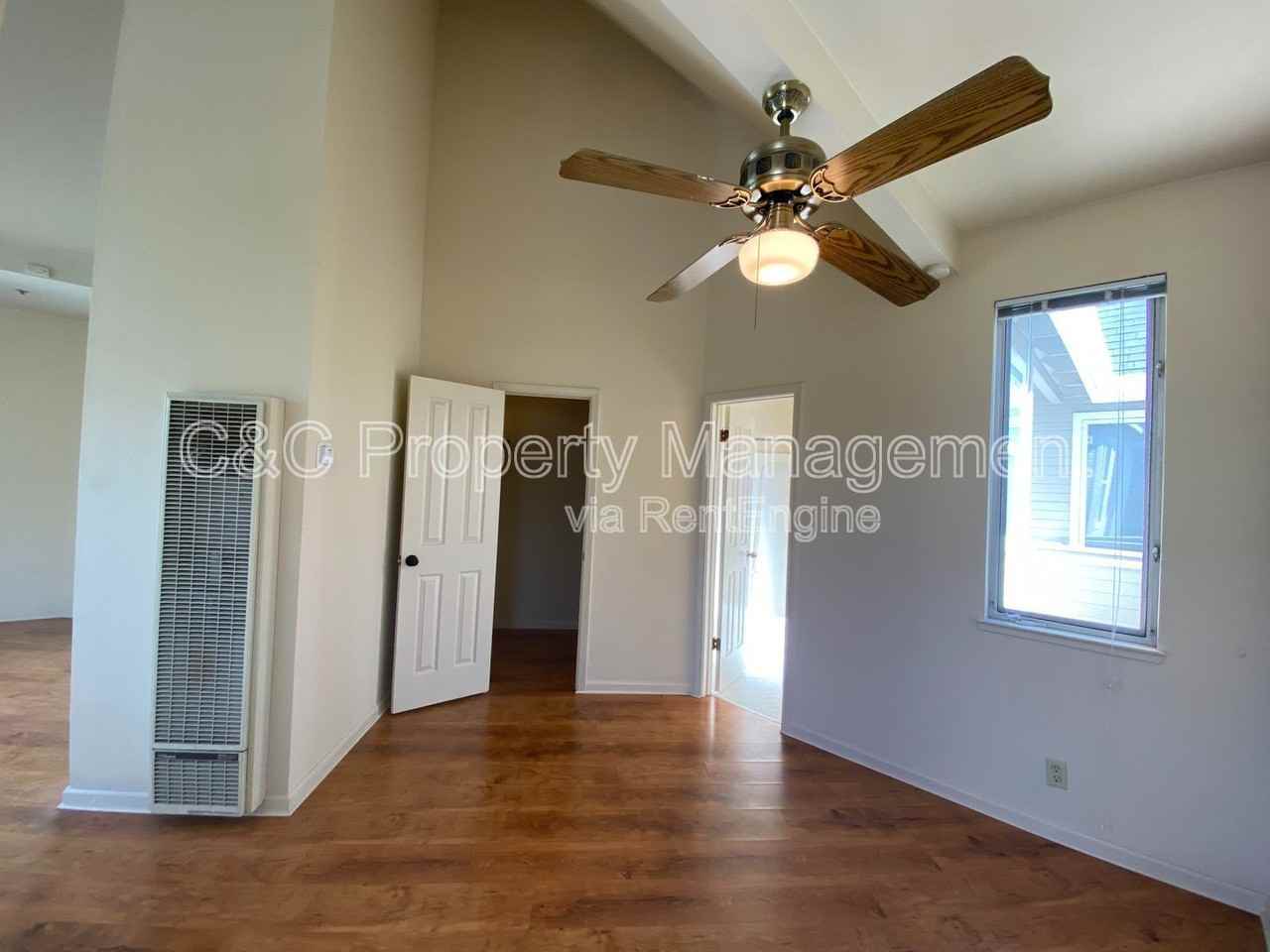 610 Pacific Ave #5 - Photo 3 of 7