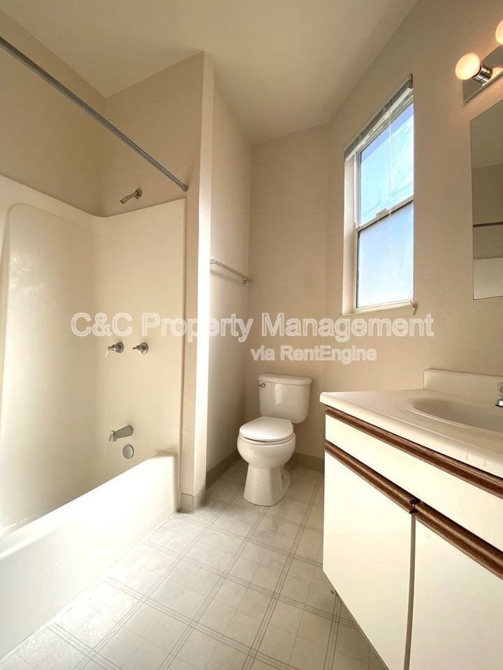 610 Pacific Ave #5 - Photo 4 of 7