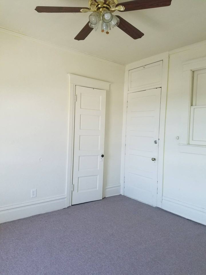 211 1/2 E Stephenson St #3 - Photo 6 of 7