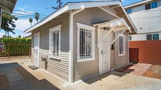 Lemon Avenue Triplex - Photo 1 of 1