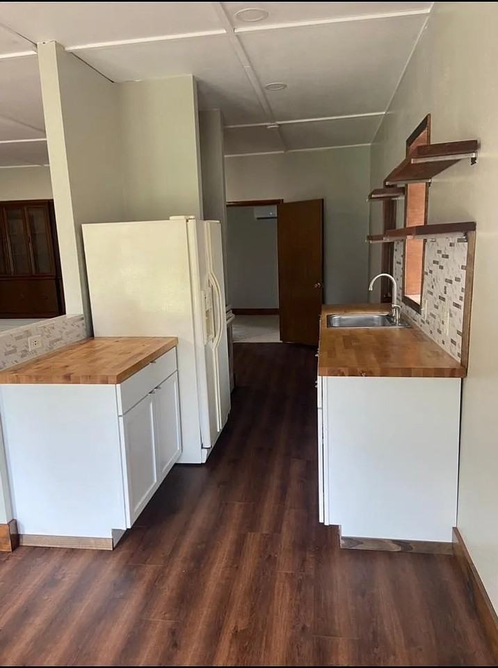 580 Pelican Ave - Photo 3 of 10