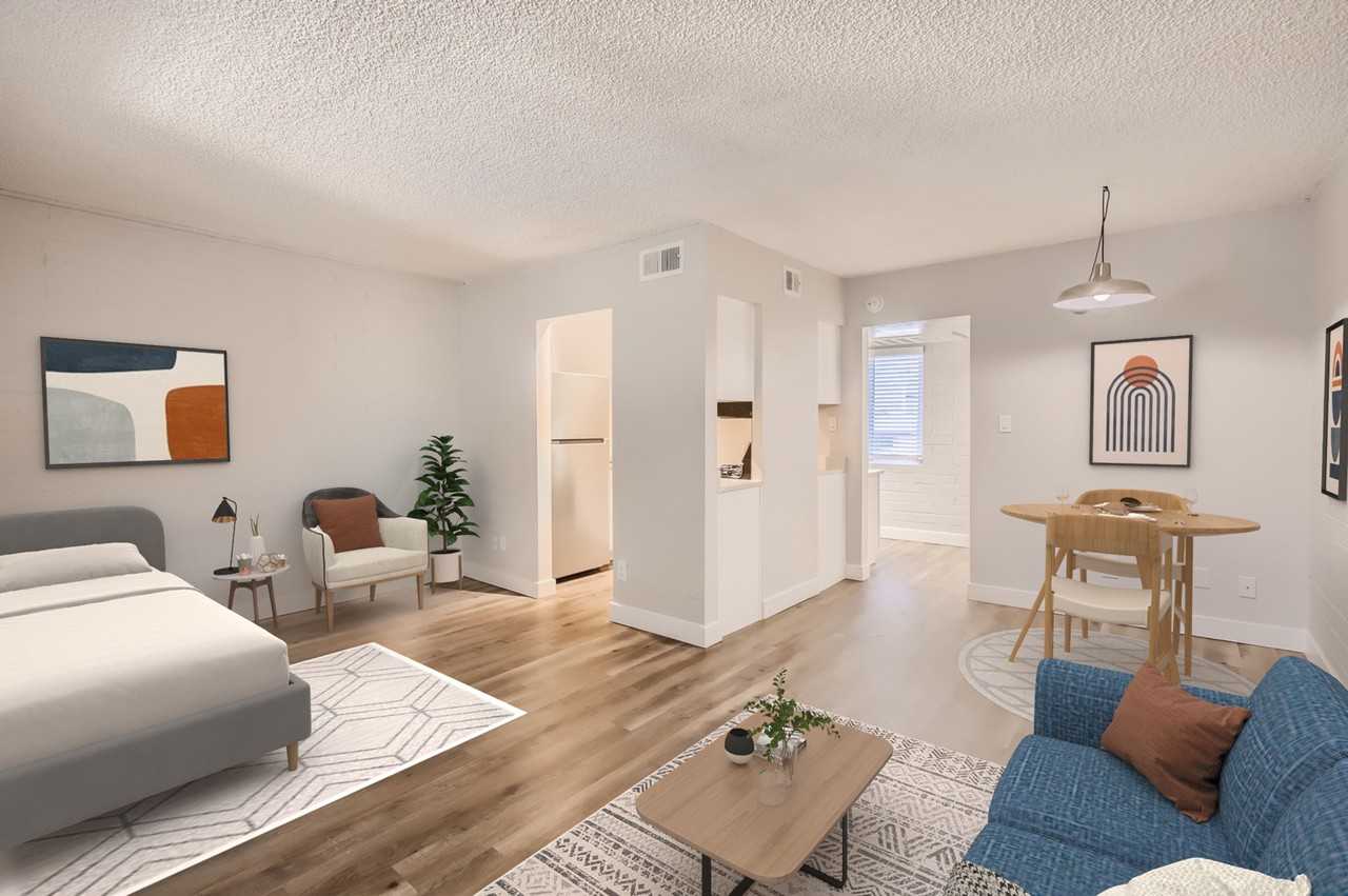 Omnia on Thomas - Photo 3 of 50