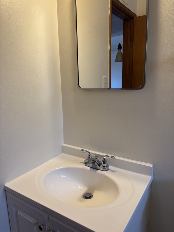 2618 E Turney Ave #5 - Photo 4 of 13