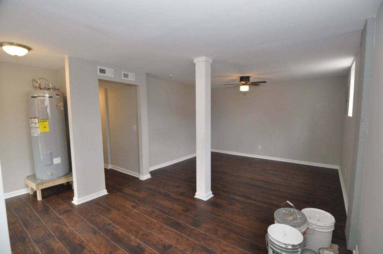 820 Patricia Dr - Photo 4 of 23