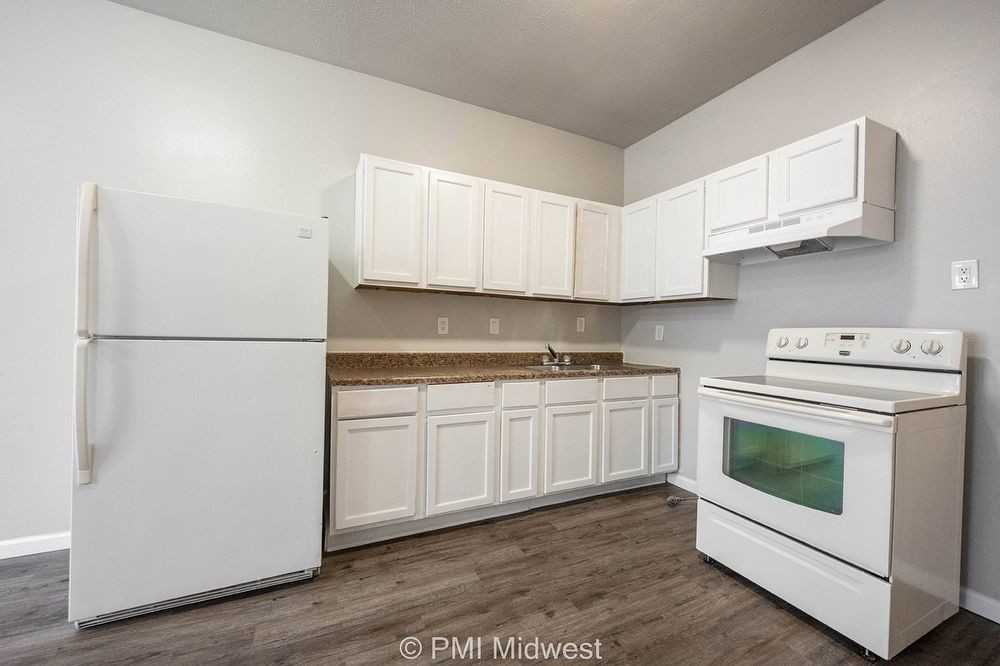 3014 W 10th St Apt 2 - Photo 5 of 20