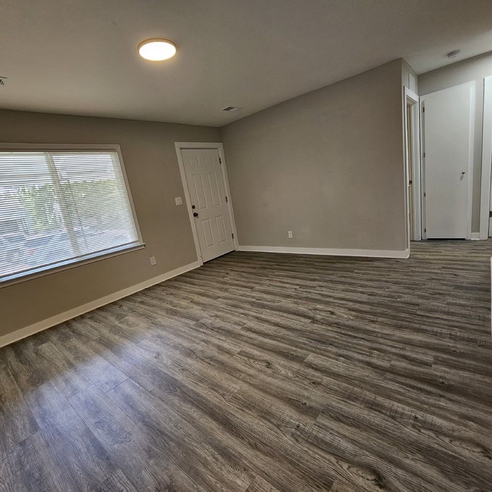 11309 Ford Ave - Photo 4 of 17