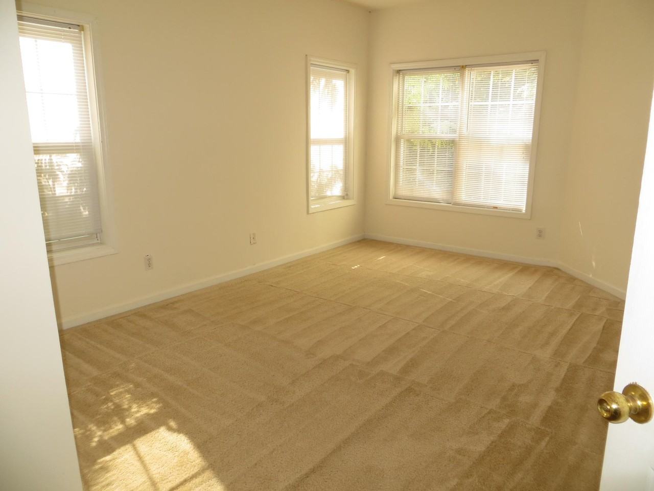 8850 Fairview Blf #1 - Photo 2 of 14