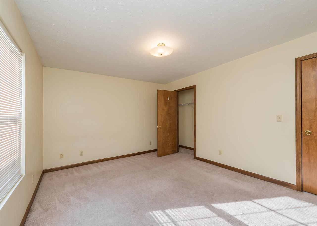 1120 Main Ave Apt B #B - Photo 3 of 12