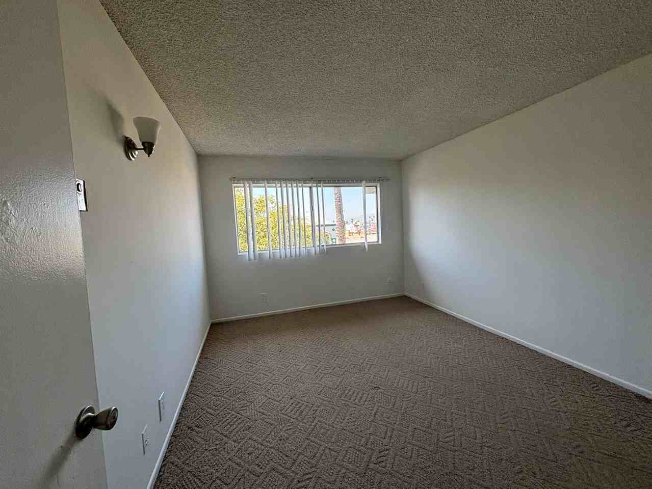 124 N. OXFORD AVE. - Photo 6 of 13