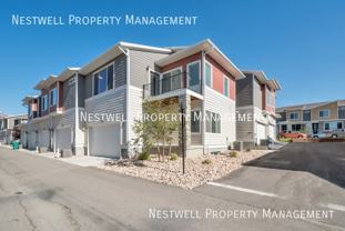 1015 W Sapphire Peak Dr - Photo 1 of 1