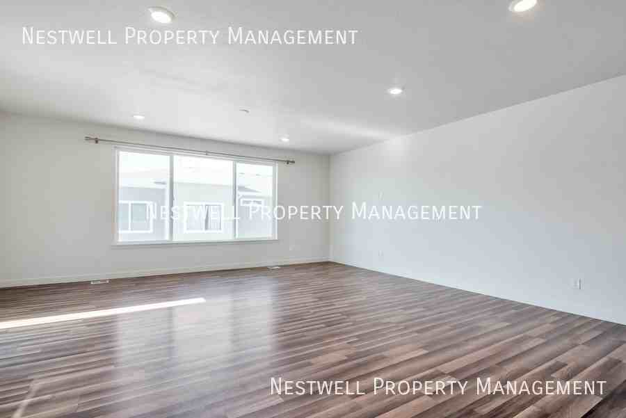 1015 W Sapphire Peak Dr - Photo 2 of 22