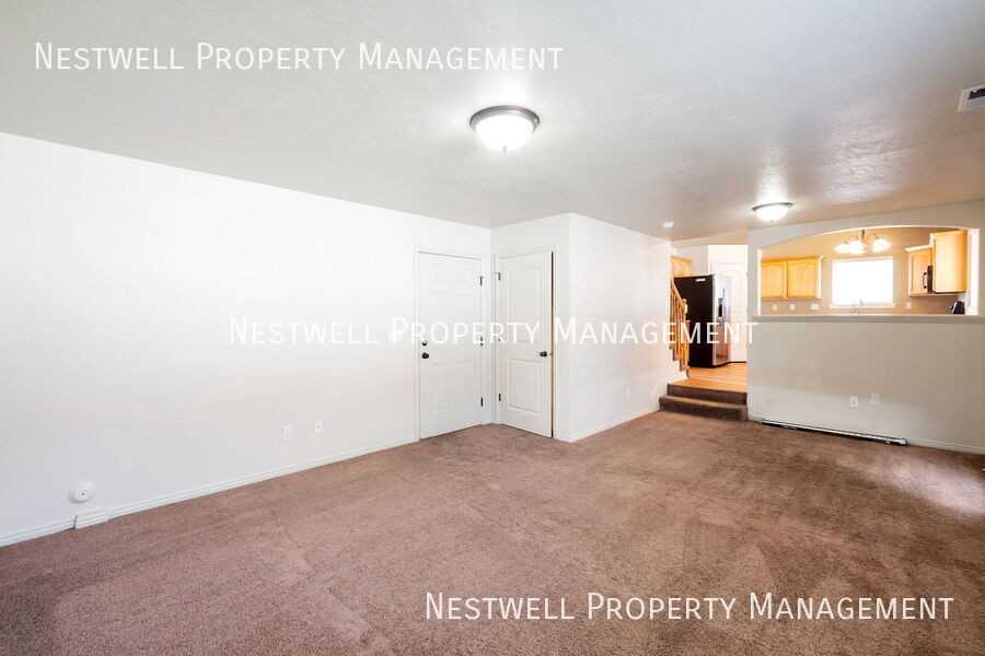 3508 W Newland Loop - Photo 3 of 20