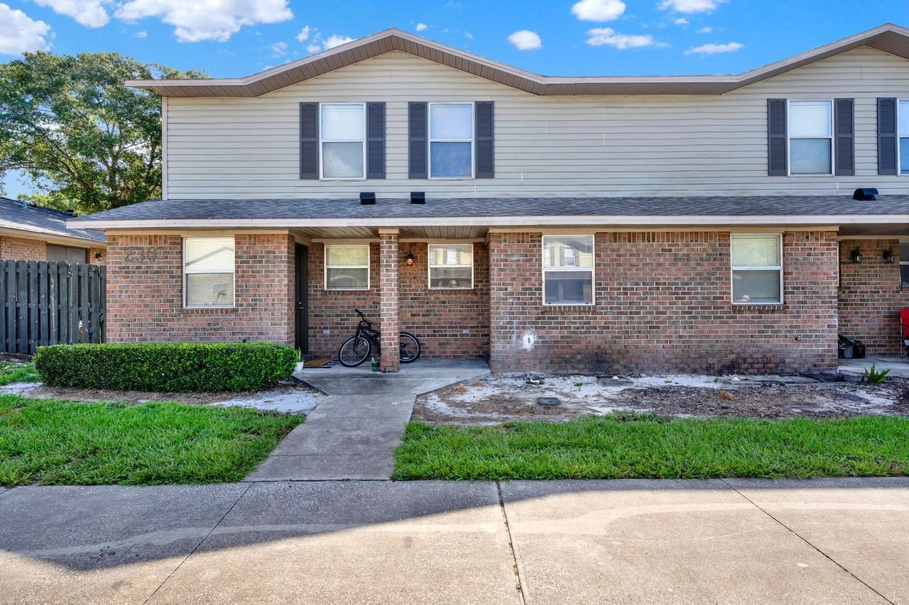 Locale at Orange City (formally Whispering Oaks) - Photo 2 of 11