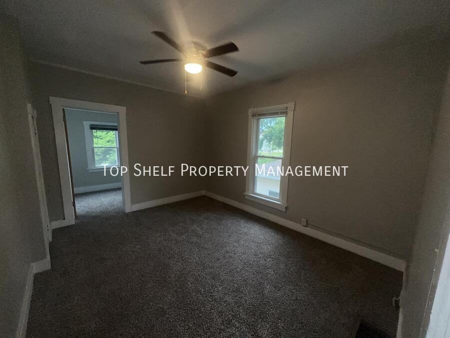 1152 27th Street - Photo 2 of 13