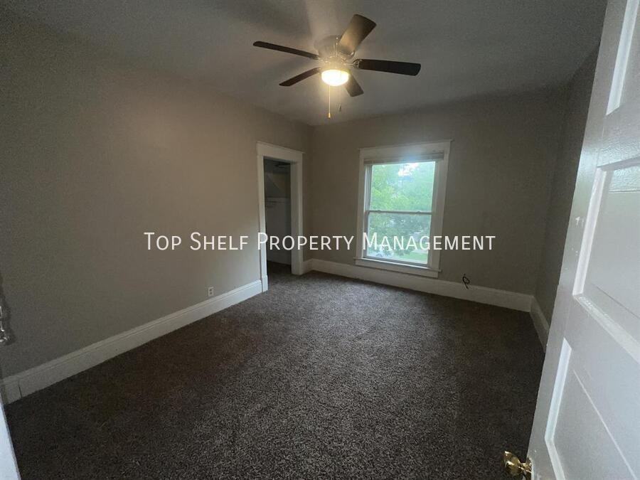 1152 27th Street - Photo 5 of 13