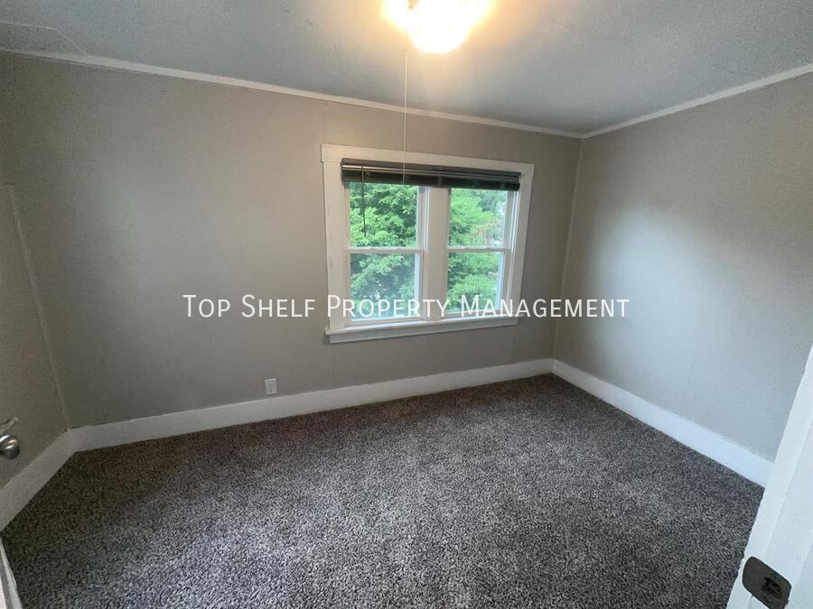 1152 27th Street - Photo 7 of 13