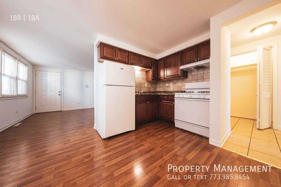 Division & 128th #1stTOPFL - Photo 2 of 21