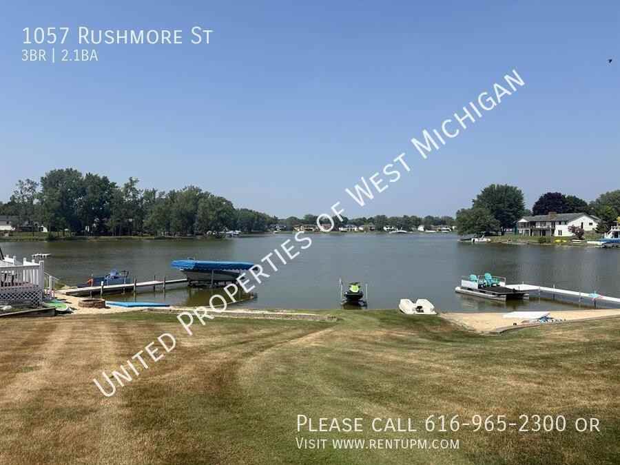 1057 Rushmore St - Photo 3 of 3