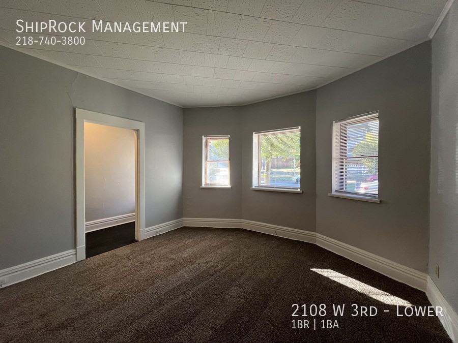 2108 W 3rd St - Photo 2 of 14