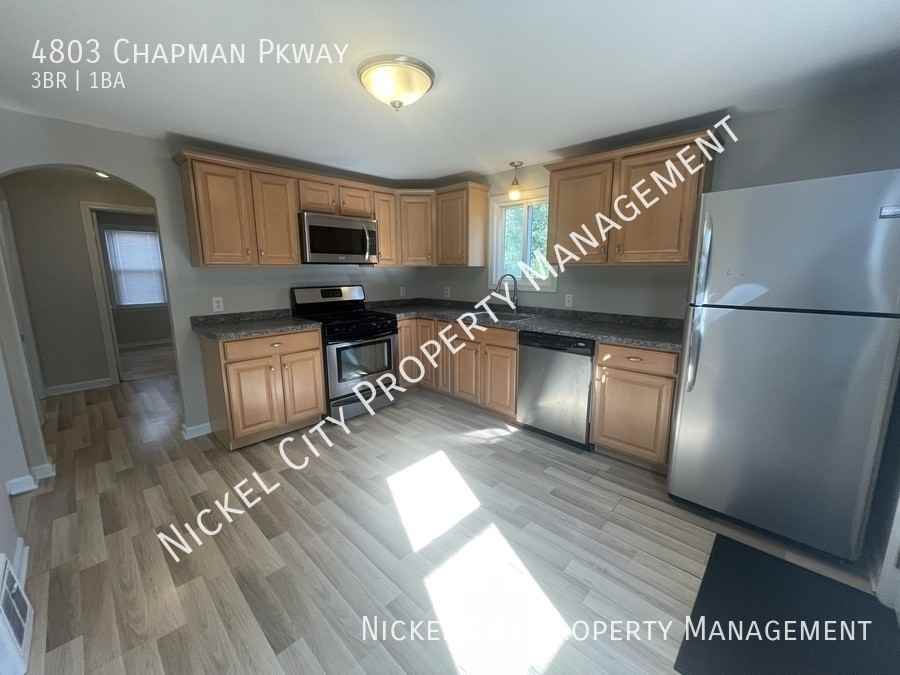 4803 Chapman Pkwy - Photo 2 of 12