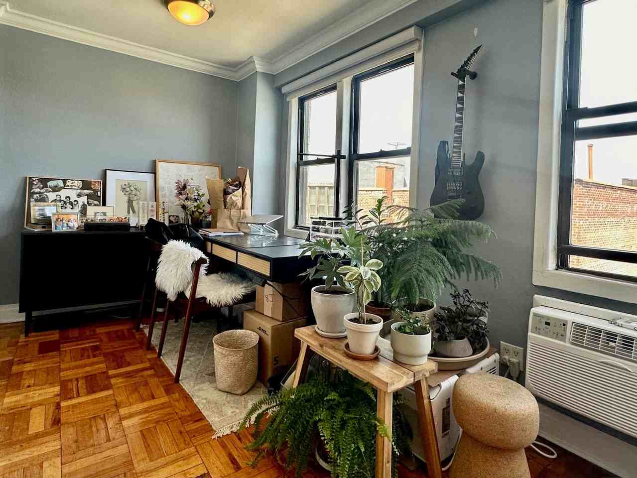 37TH AVENUE/37TH ROAD #8J - Photo 3 of 11