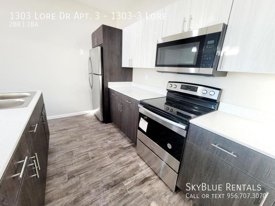 1303 Lore Dr Unit 3 #1303-3LORE - Photo 3 of 21