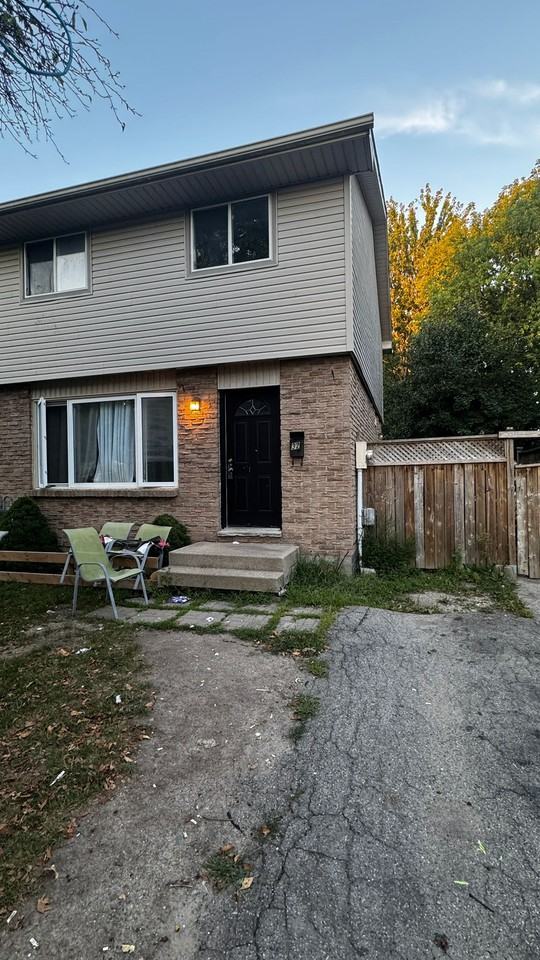 32 Elvira Crescent - Photo 2 of 21