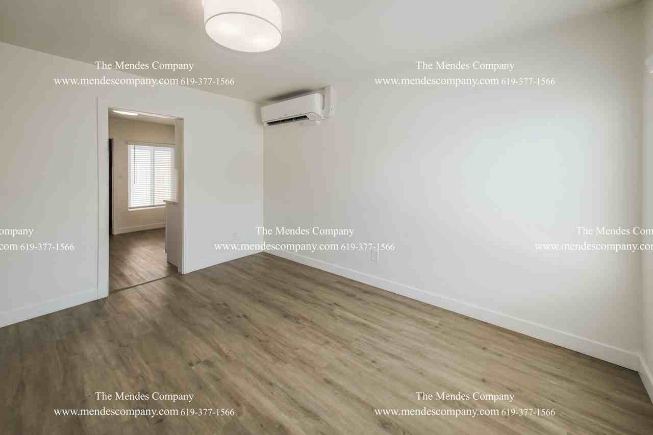 5082 Madison Ave - Photo 4 of 12