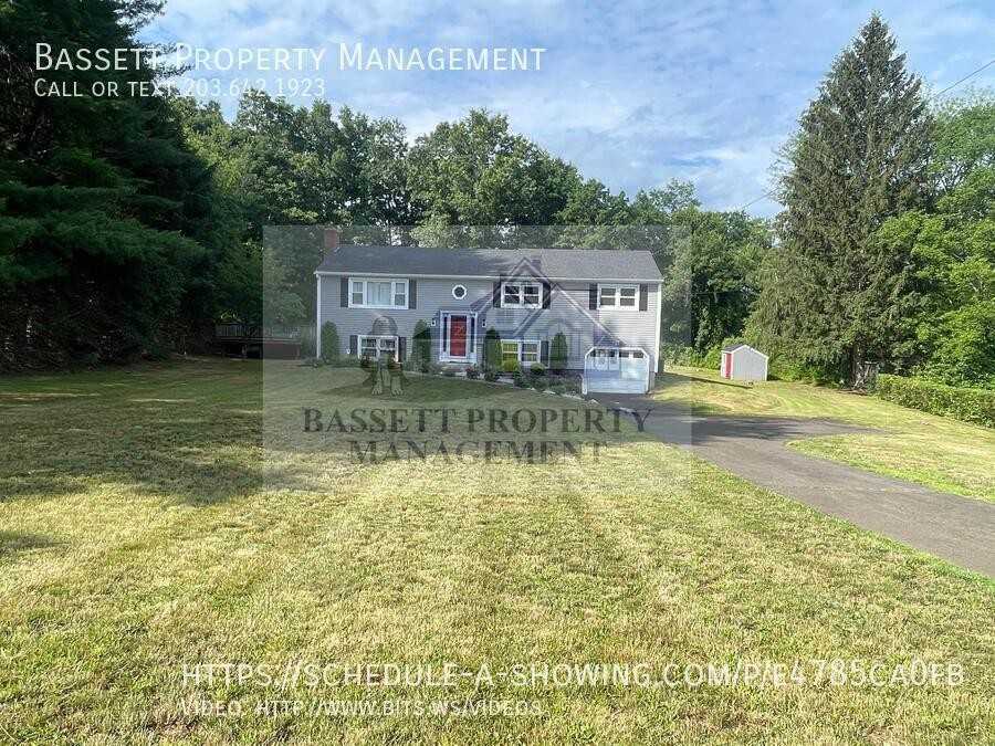 45 Carriage Dr - Photo 2 of 50