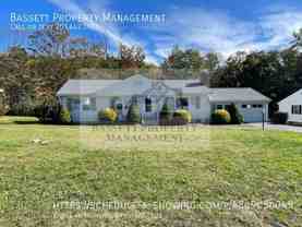 40 Macarthur Dr - Photo 1 of 1